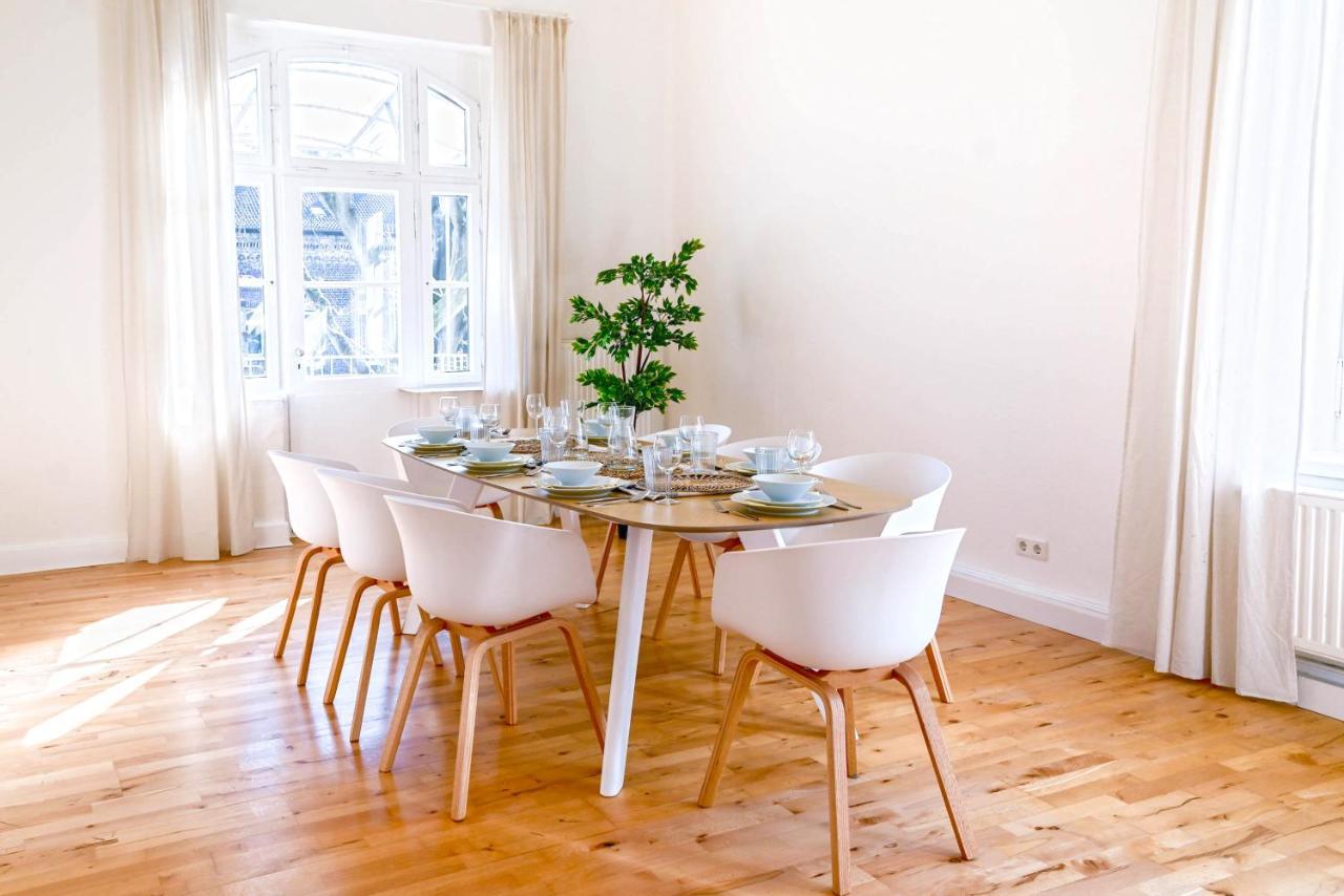 120Qm Denkmal Apartment In Krefeld Mit Stuck Und Balkon - Beuys Apartments - كريفيلد المظهر الخارجي الصورة